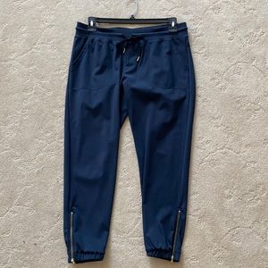 Zyia Active Navy Peak Zipper Jogger, size large